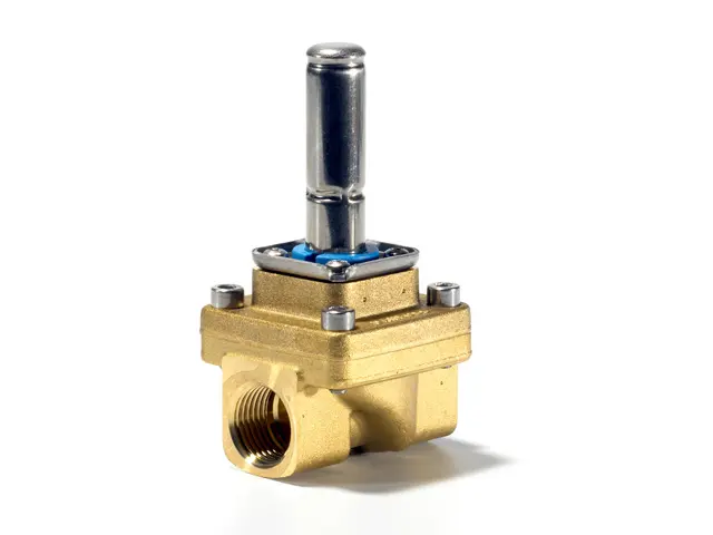 Danfoss Magnetventilgehaeuse EV 250B 12B 1/2 kvs 4 0 Wasser/Dampf NO 032U5352