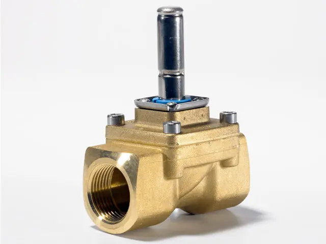 Danfoss Solenoid valve EV 250B 18B 3/4 kvs 6 0 water/steam NO 032U5354